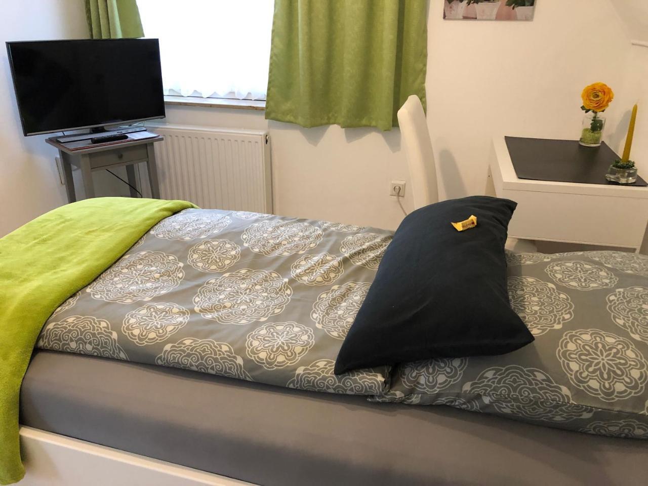 Messezimmer 4U Düsseldorf Exterior foto