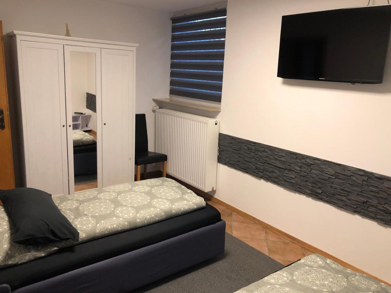 Messezimmer 4U Düsseldorf Exterior foto
